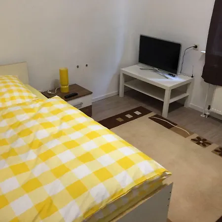 阿赫特汉诺威博览会齐默民宿