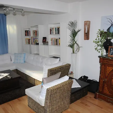 Habitación en casa particular Agt Messe *